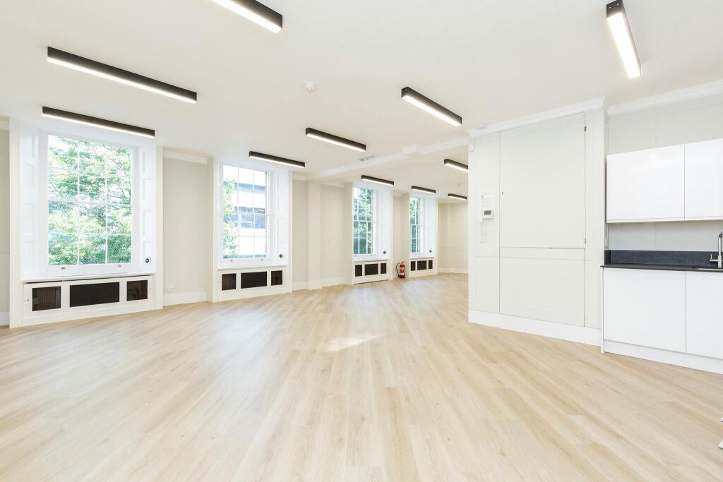 8A Brushfield Street 06.jpg