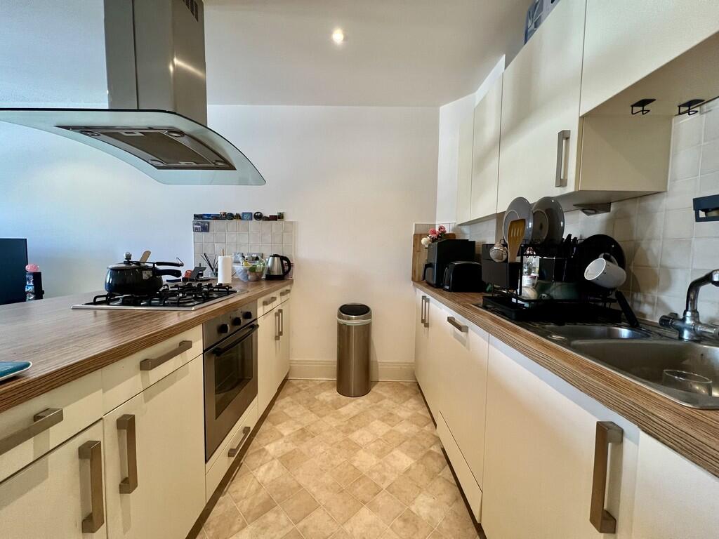 Apartment in Harrow - View 2