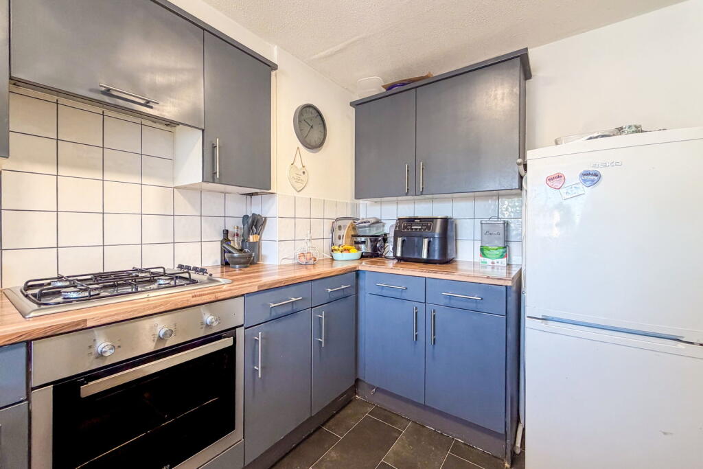 Apartment in New Forest, Pooksgreen, Marchwood - View 5