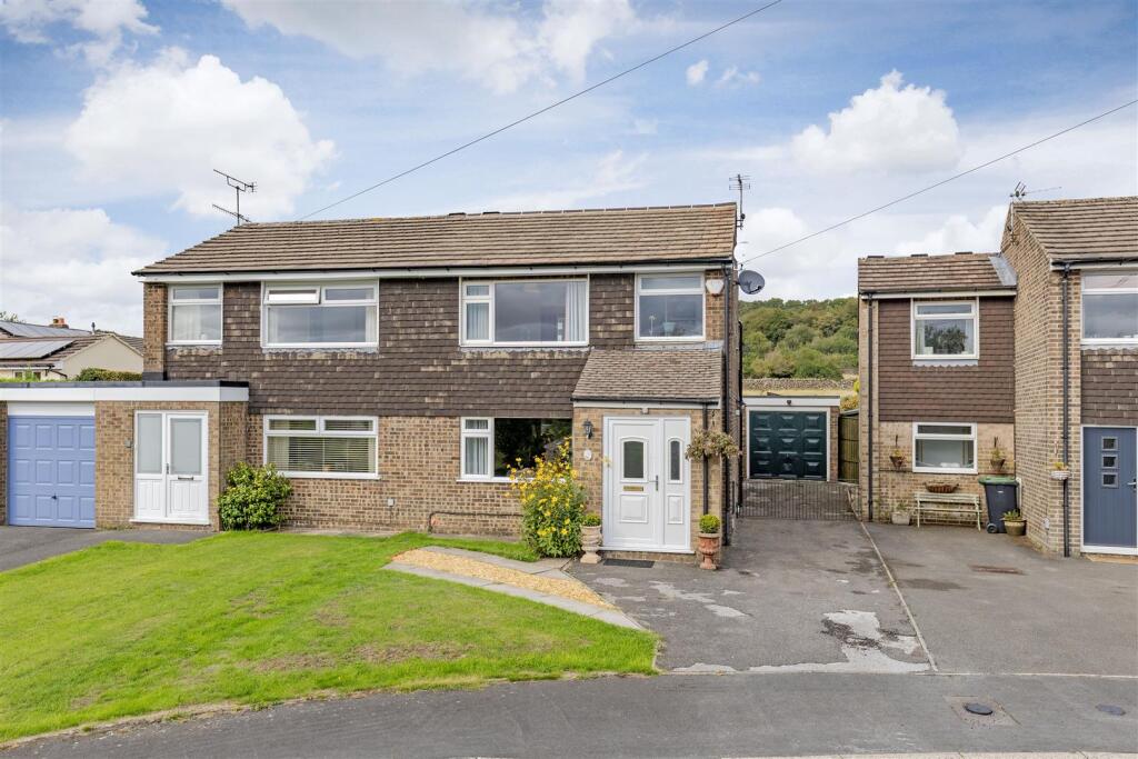 Main image of property: Moorfield, Matlock