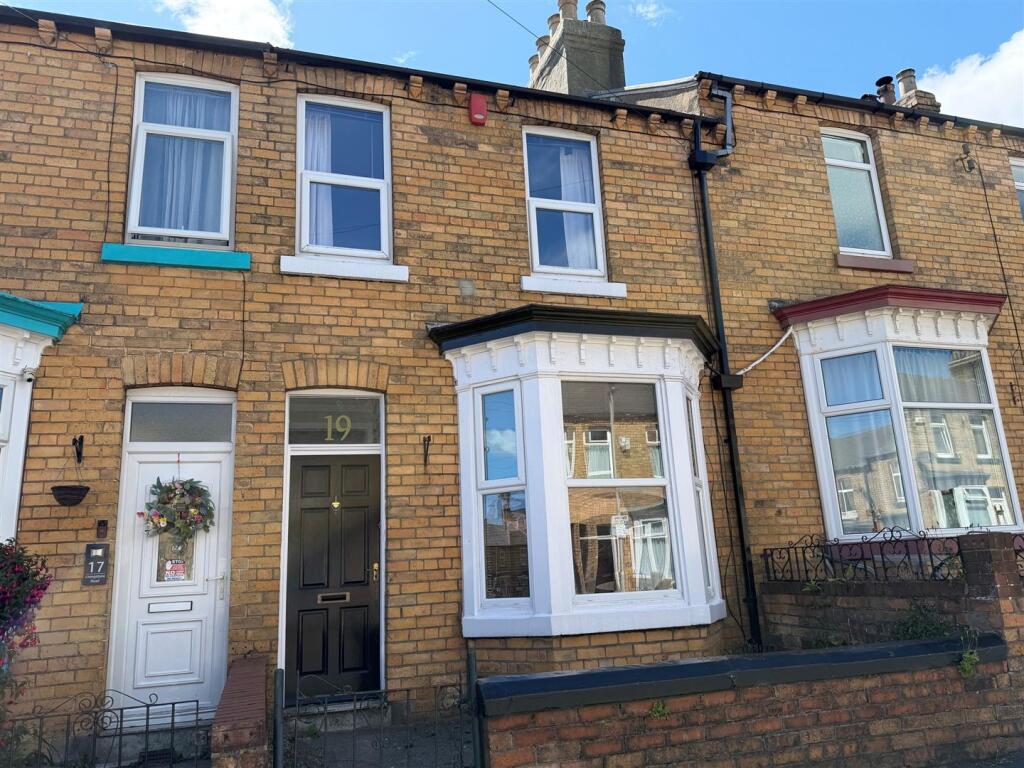 Main image of property: Livingstone Road, Scarborough