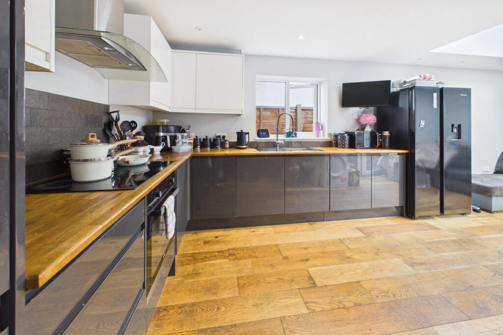 House in Watford - View 4