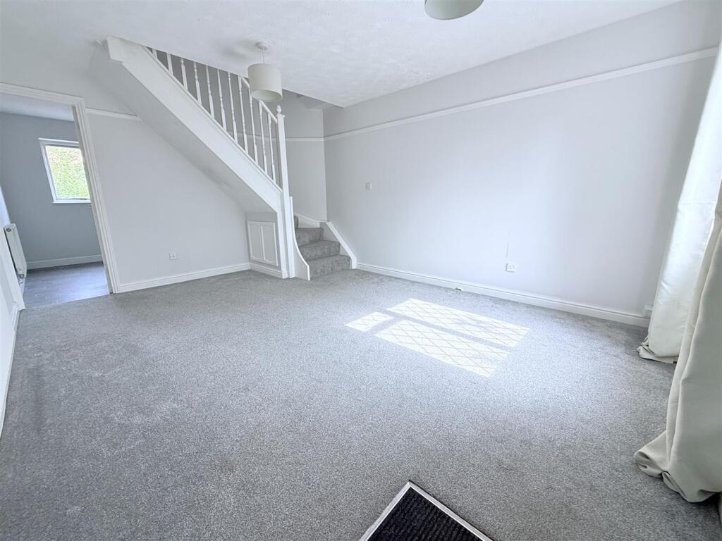 House in Rushcliffe, Nottinghamshire - View 3
