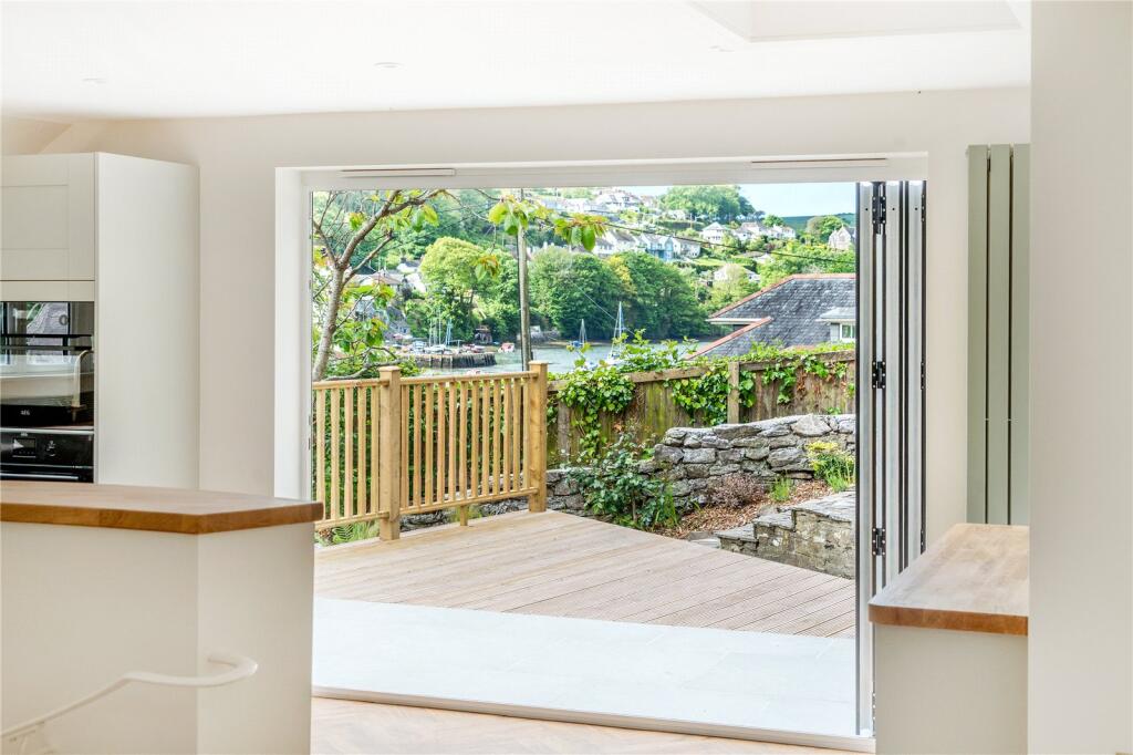 House in Plymouth, Noss Mayo, Newton and Noss - View 4