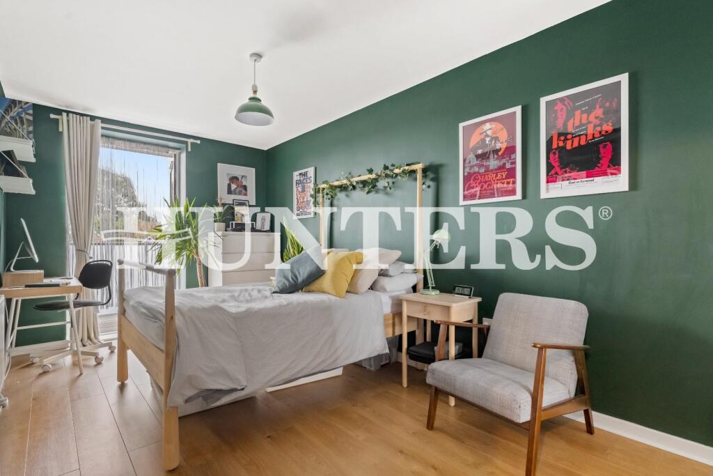 Main image of property: Bathurst Square, London, N15
