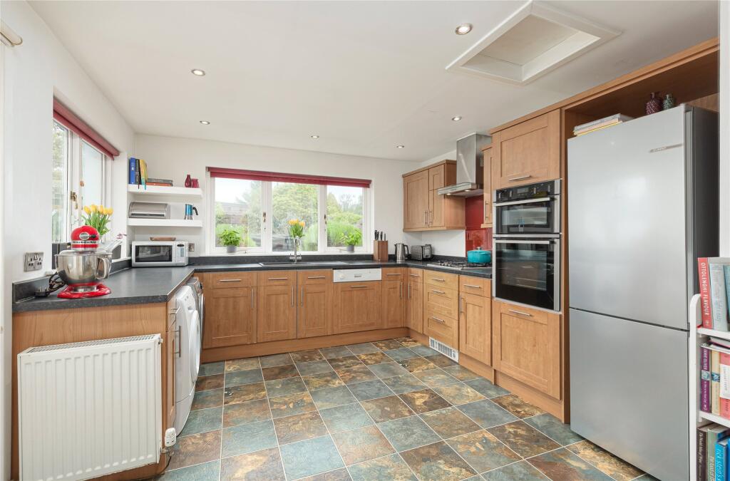 House in Edinburgh, Blackhall - More