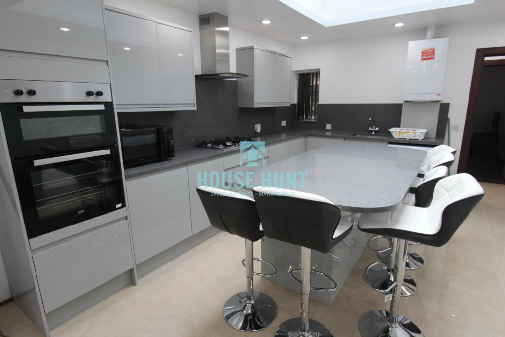House in Birmingham - View 5