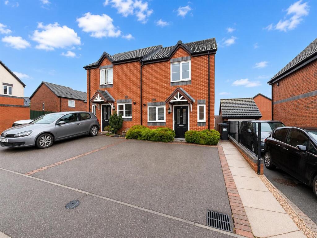 Main image of property: Chalkhill Place, Leamington Spa