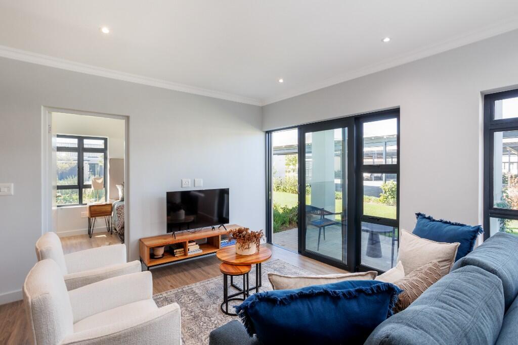 Main image of property: Paarl, Western Cape