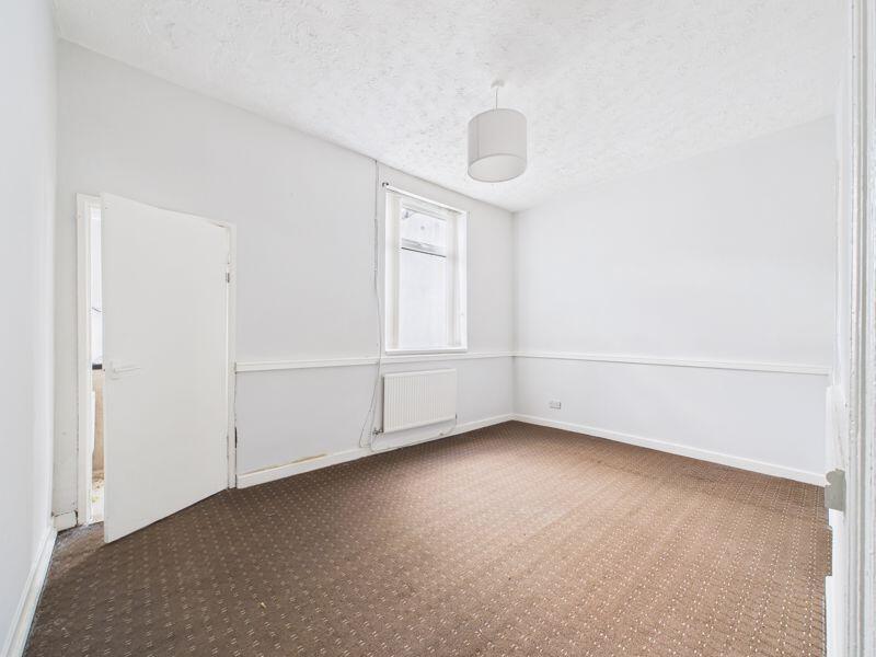 26, Radclyffe Street, Middleton, Manchester, M24 photo 4