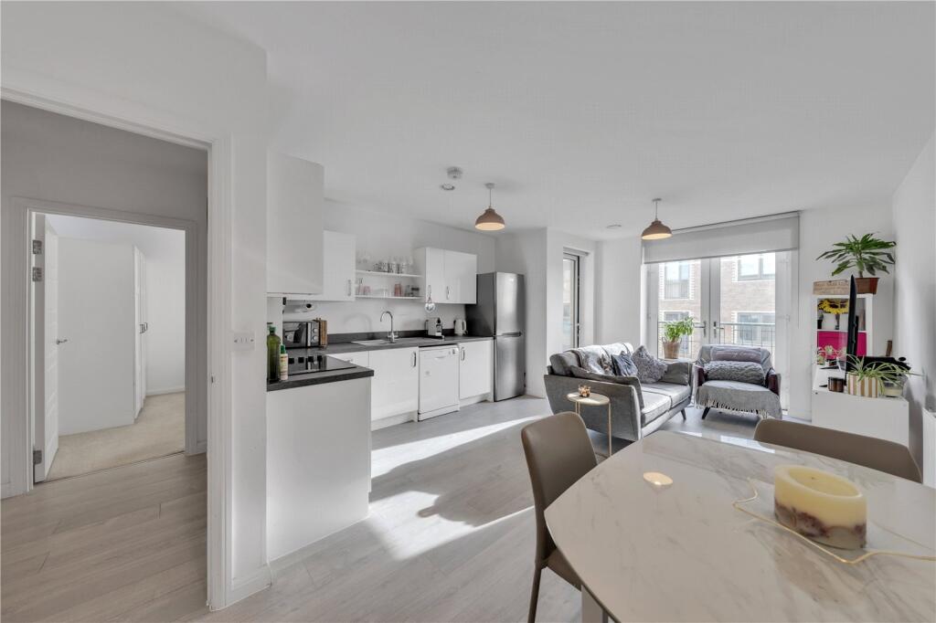 Main image of property: 43 Coxwell Boulevard, Colindale, NW9