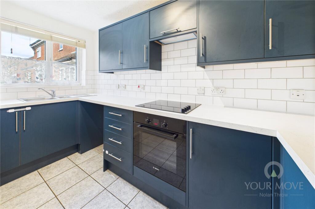 House in Kettering, Brambleside - View 2