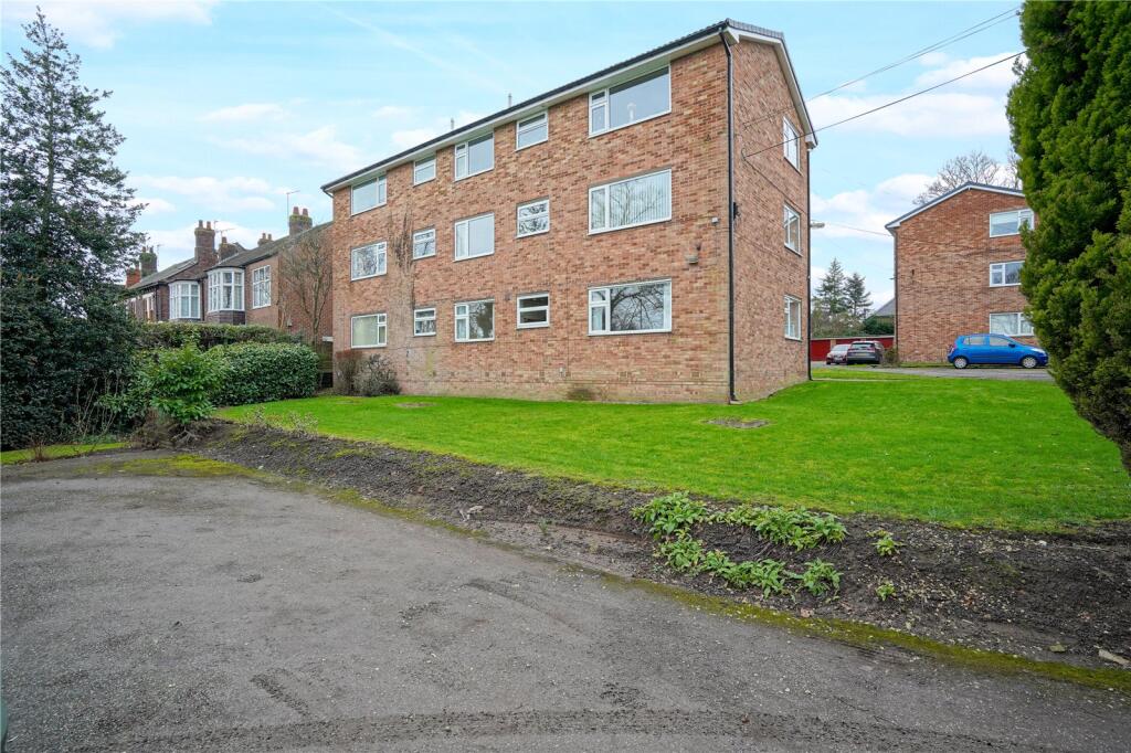 2-bed flat on Broom Lane, Rotherham, South Yorkshire, S60, £90,000