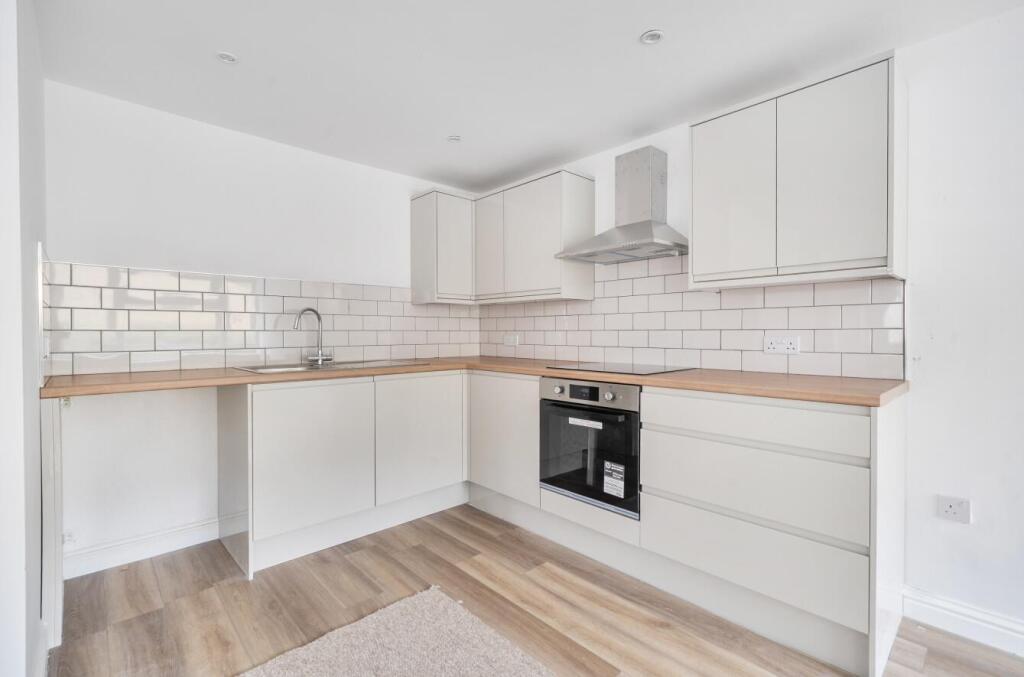 Apartment in Dorchester - View 5