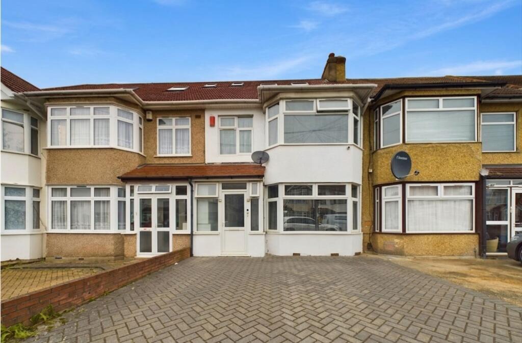 Main image of property: Princes Avenue, London, NW9