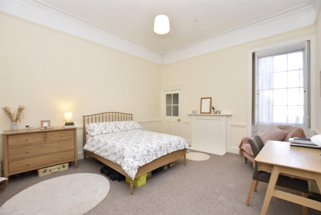 Apartment in Bath, Widcombe - View 4