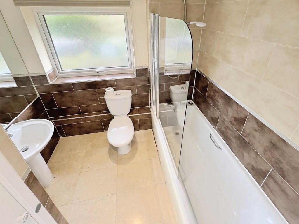Apartment in Basingstoke and Deane, Basingstoke - More