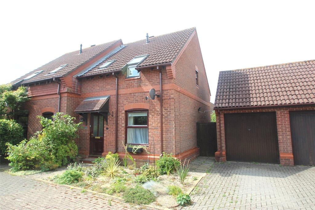 Main image of property: Barton Drive, Hamble, Southampton, Hampshire, SO31