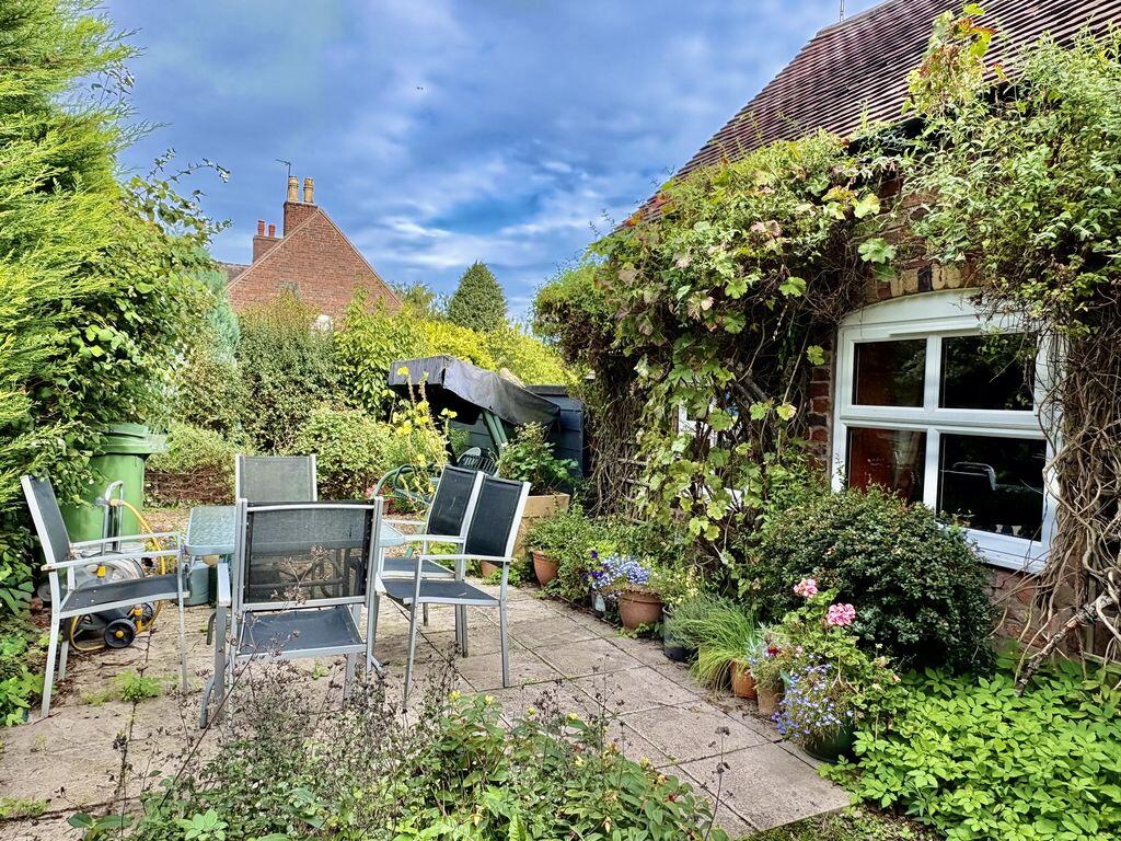 House in Chetwynd Aston - View 4
