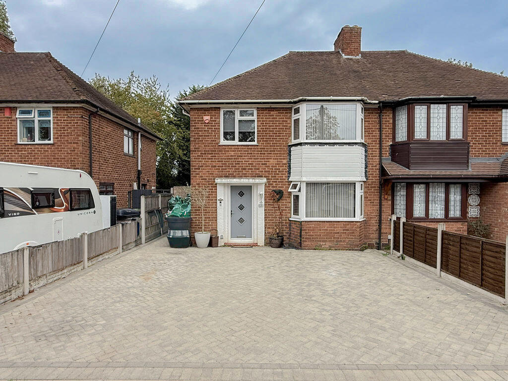 3-bed semi-detached on Abbeyfield Road, Birmingham, B23 5LL, £275,000