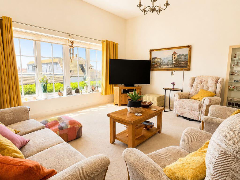 Summerley Gate, Felpham - View 3