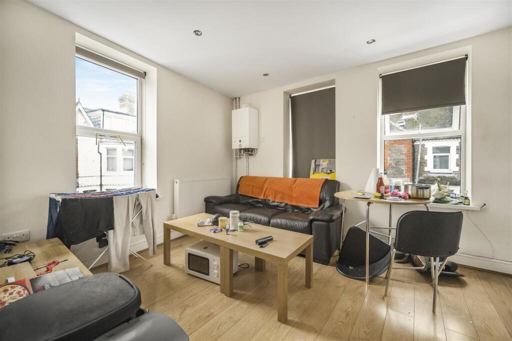 House in Cardiff - View 5