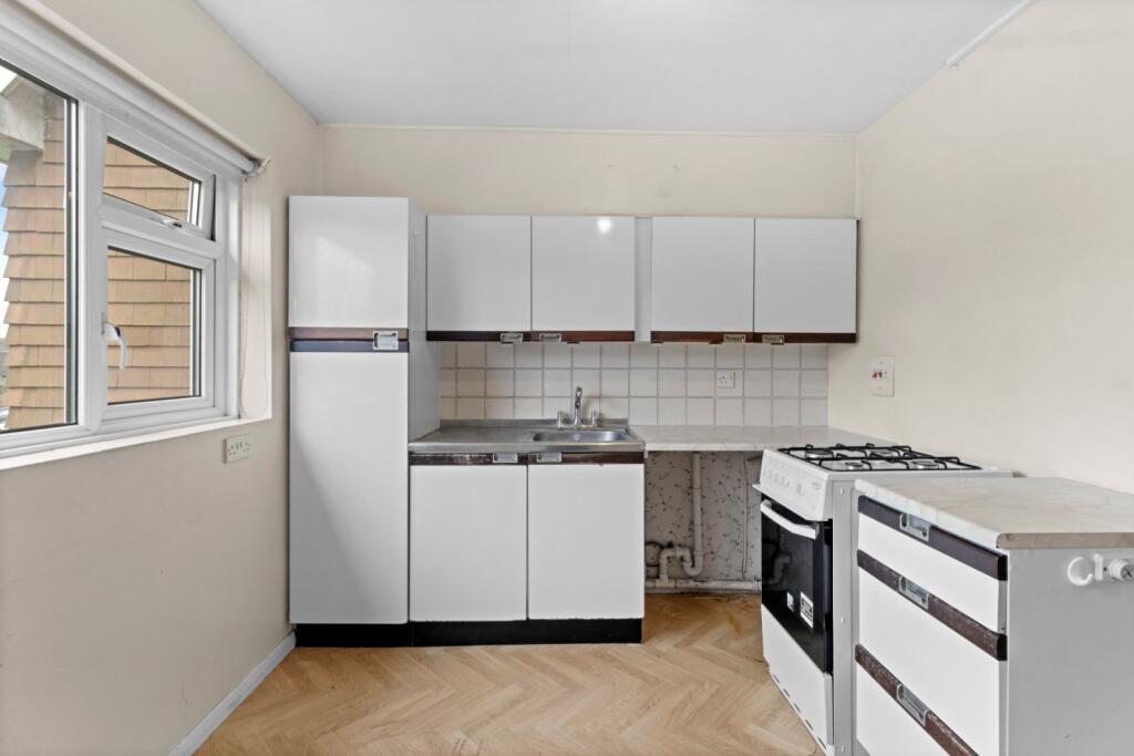 45 Regency Close photo 3
