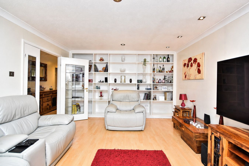 House in Northampton - View 5