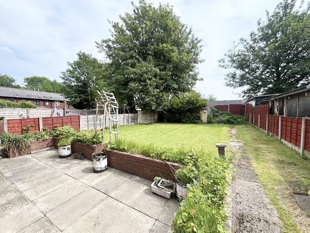 Falkland Avenue, Rochdale, Greater Manchester, OL11 photo 4