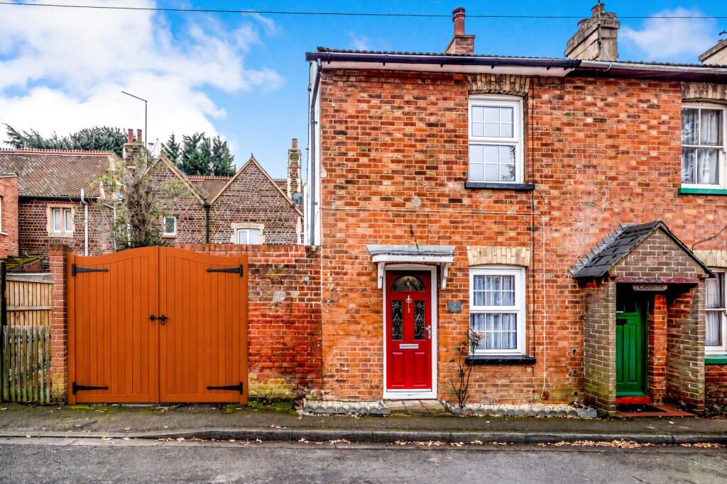 Main image of property: Sandy Lane, LEIGHTON BUZZARD, Bedfordshire, LU7