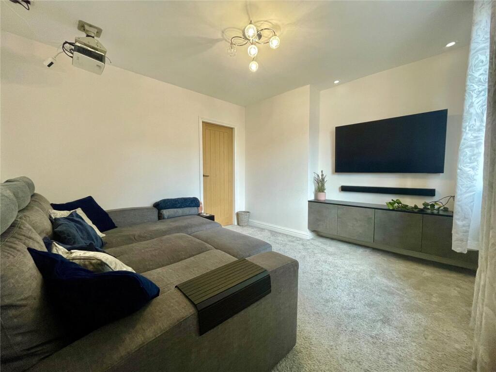 House in Preston, Penwortham Lane, Penwortham - View 4