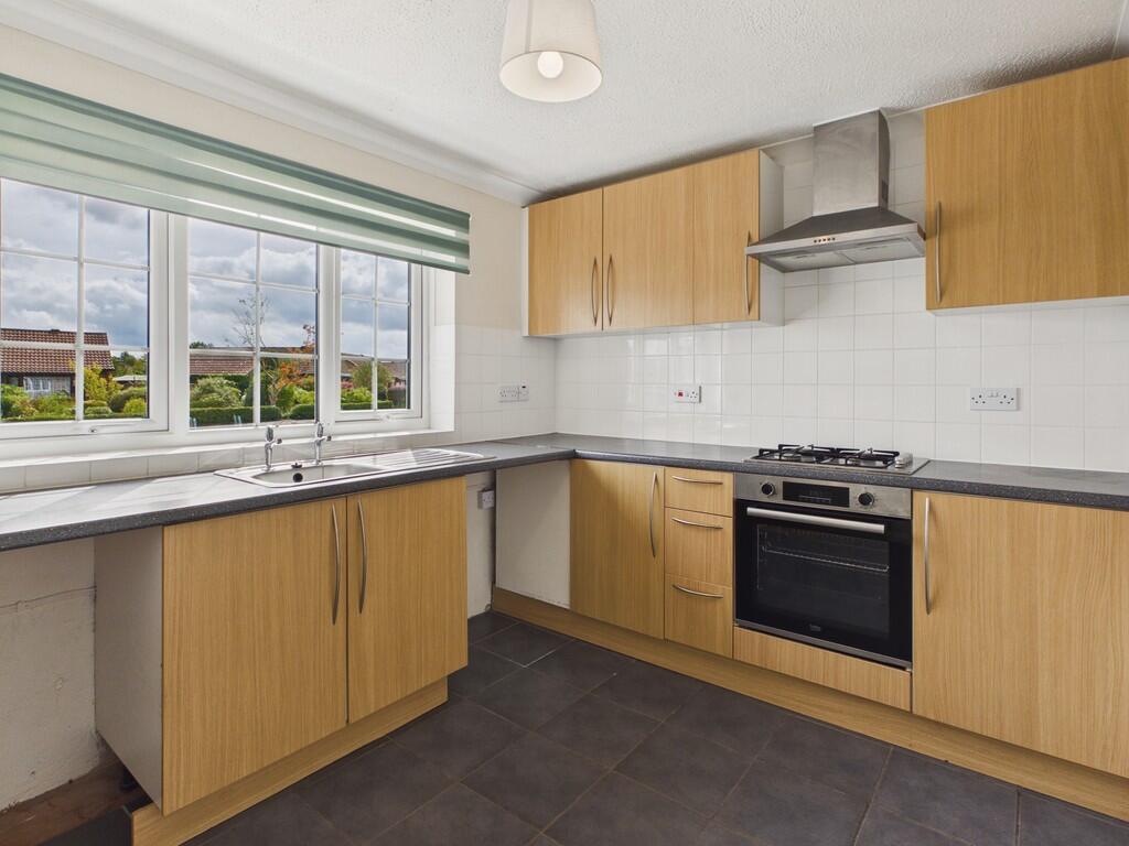 House in Lincoln - View 5