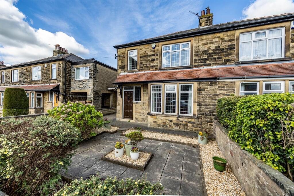 House in Calderdale, Northowram, Stone Chair - View 2