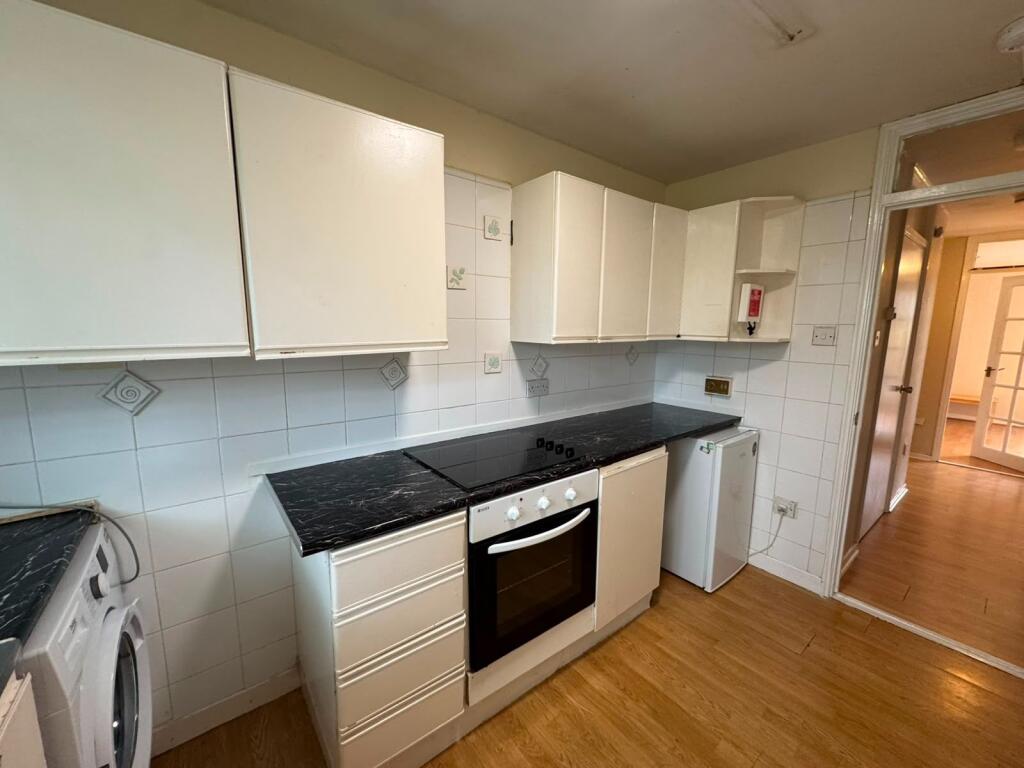 Apartment in Edinburgh, Murrayburn, Wester Hailes - View 4