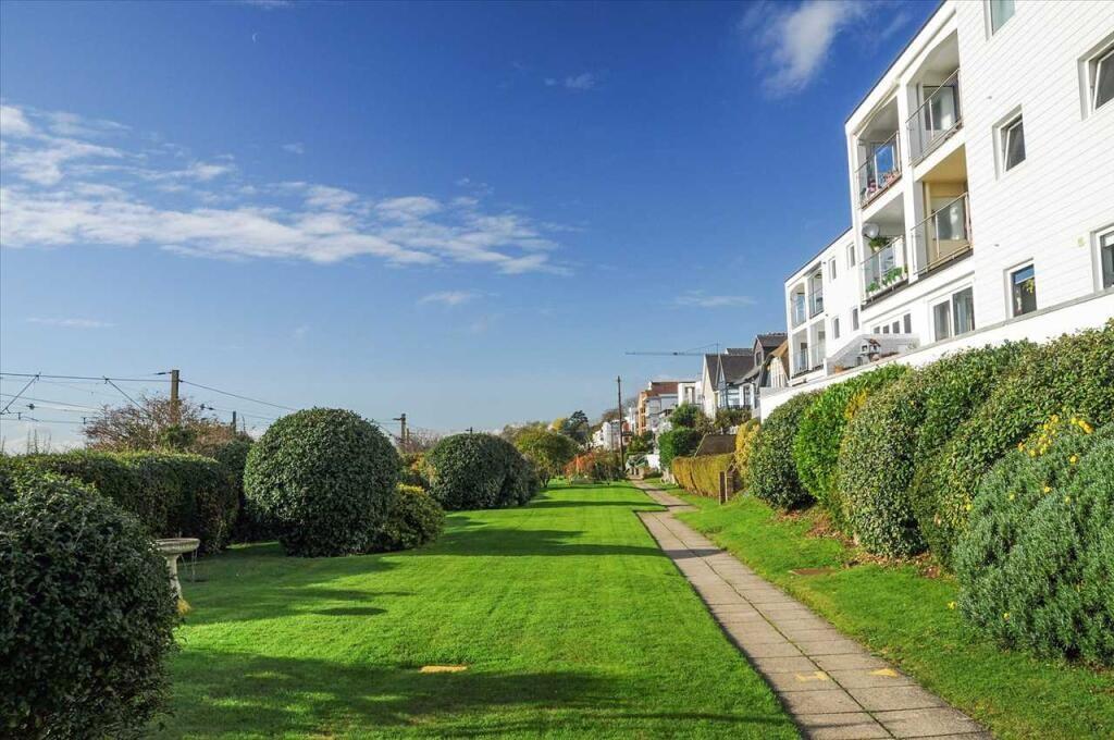 Main image of property: Undercliff Gardens, Leigh-On-Sea, Essex, SS9