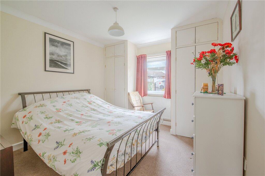 House in Bradford, West Yorkshire - View 4