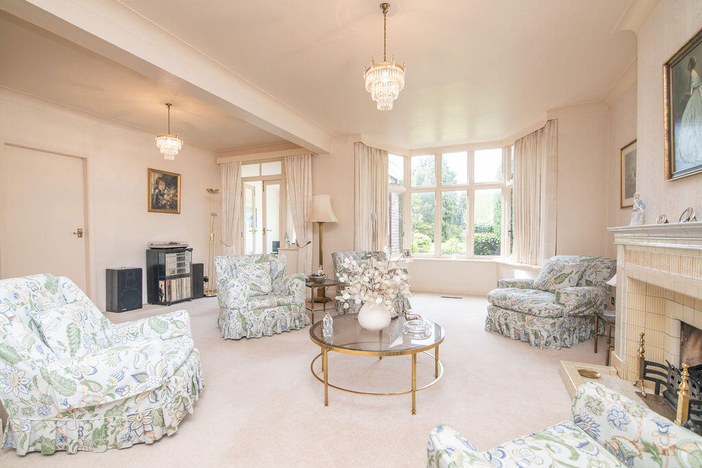 28A Ashleigh Rd, Solihull B91 1AF, UK - More