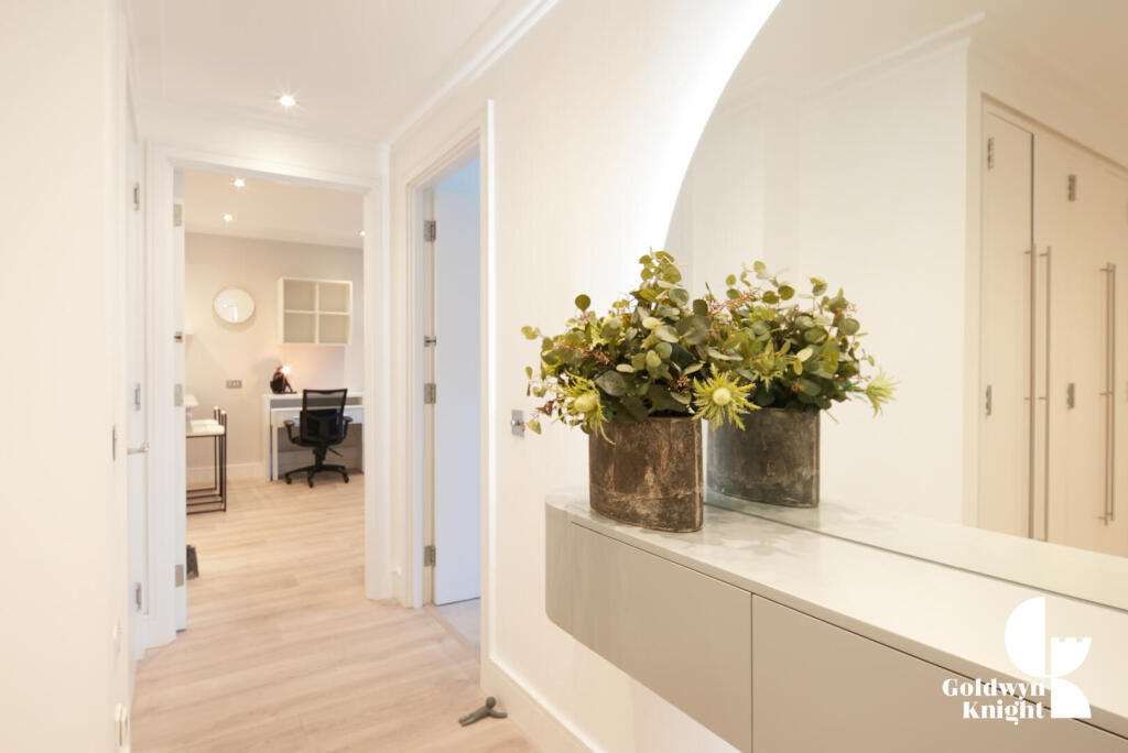 Main image of property: Super Dock Tower, Canary Wharf