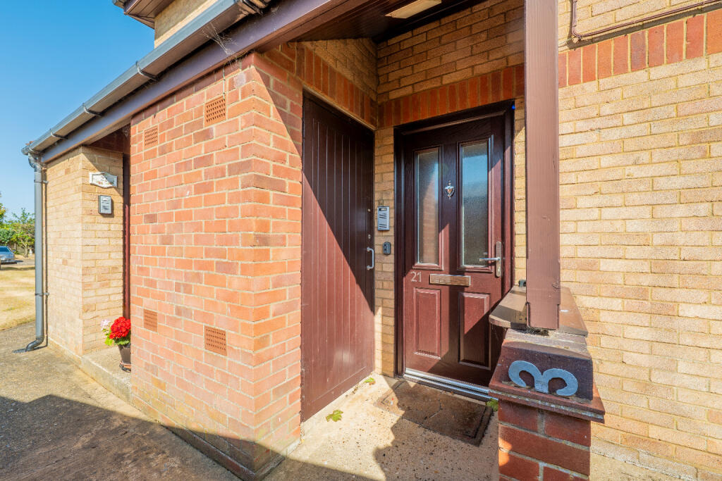 Silfield Gardens, Hunstanton, Norfolk, PE36 photo 3