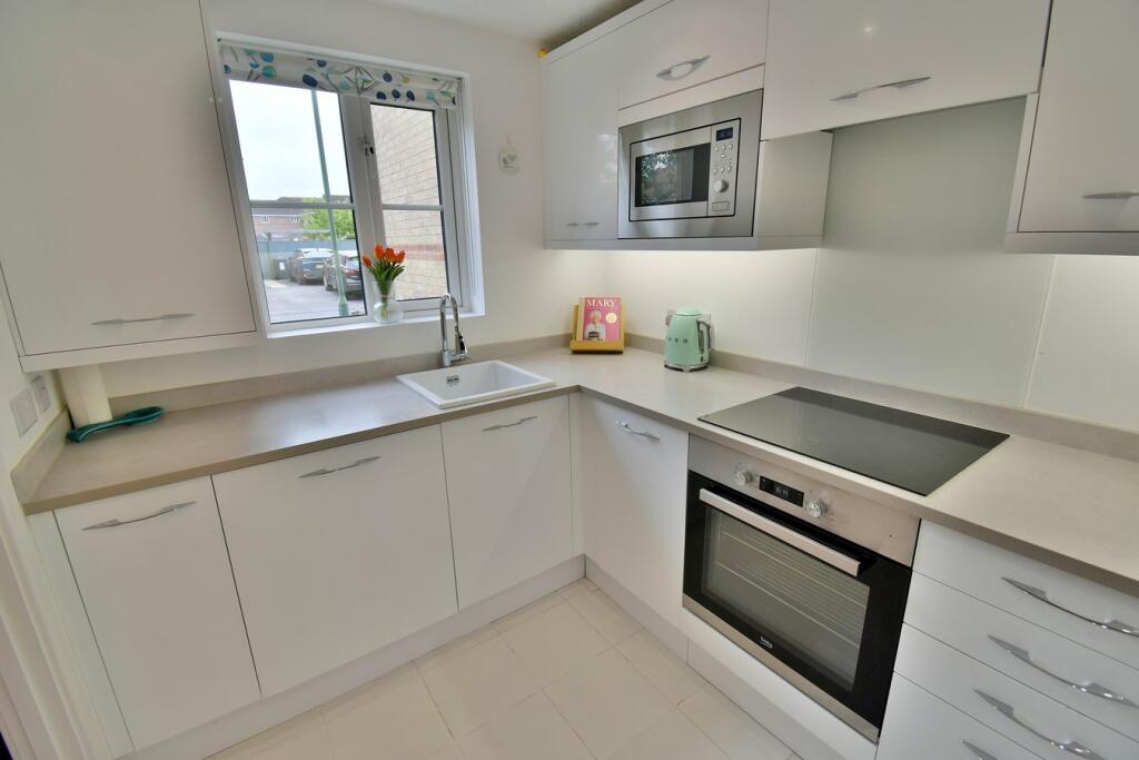 Saffron Way, Bournemouth, BH11 - View 6