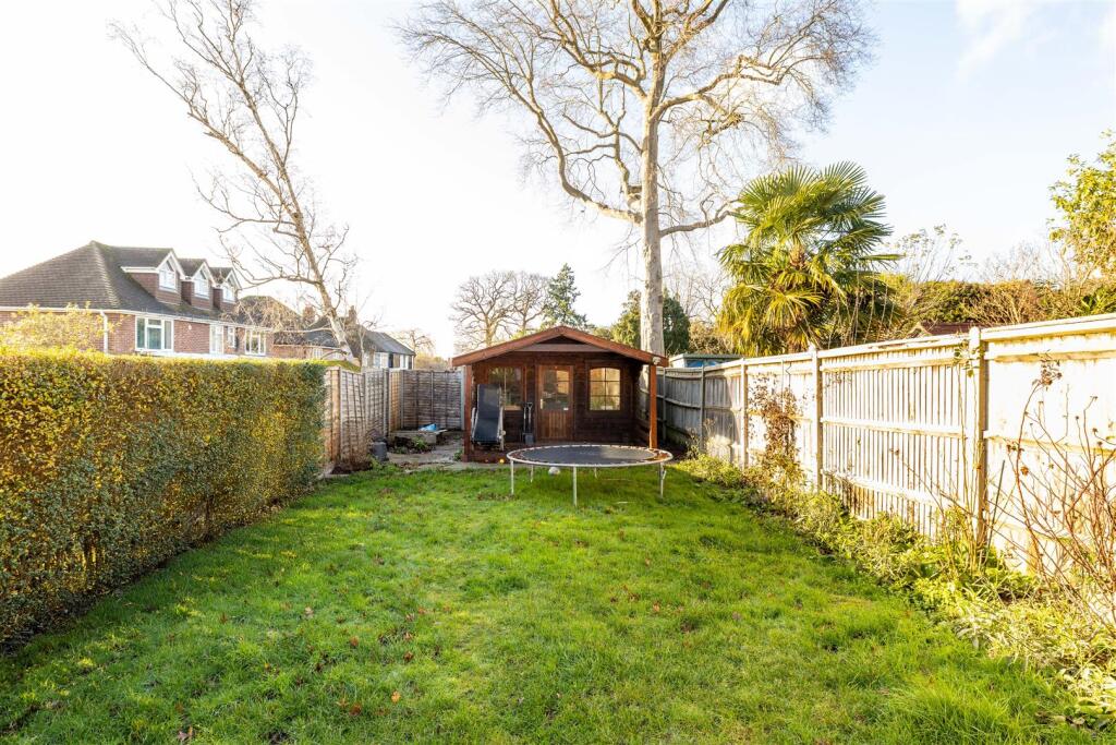 Clarence Walk, Redhill - More