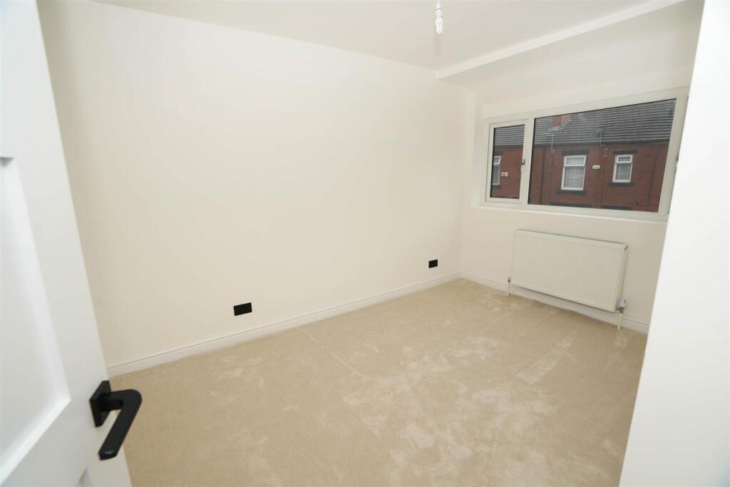 Cambridge Road, Lostock, Bolton photo 5