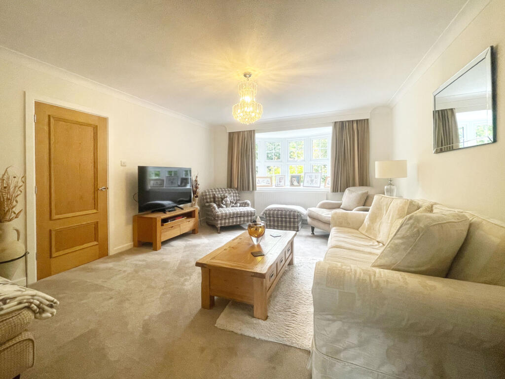 House in Southampton - View 5