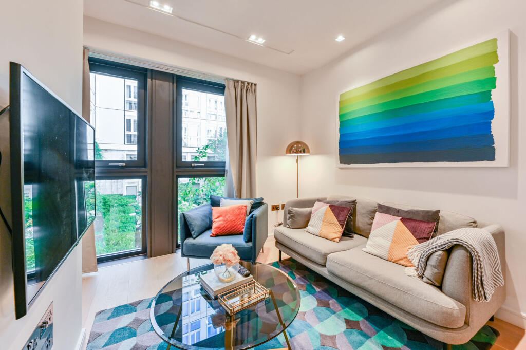Apartment in London - More