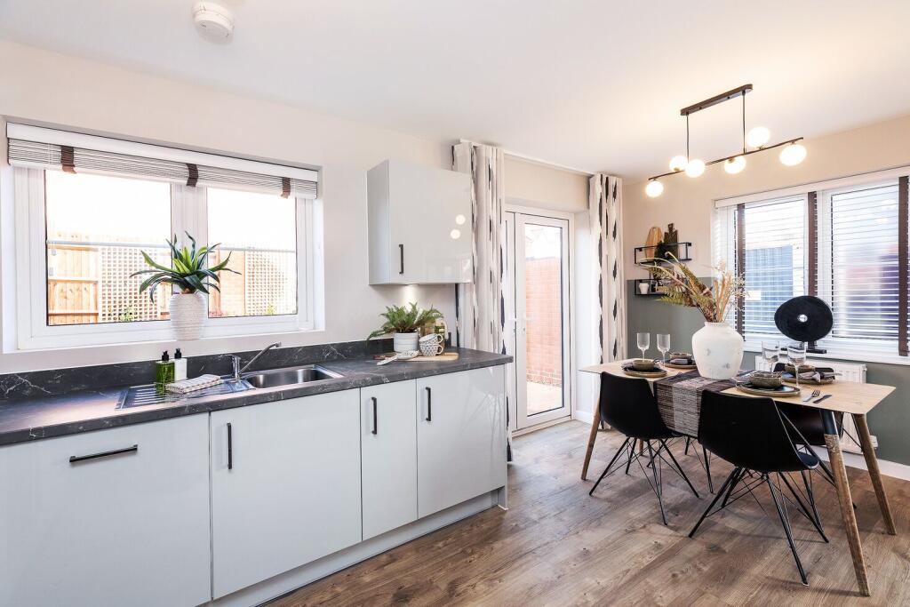 House in Chesterfield, Derbyshire - View 3