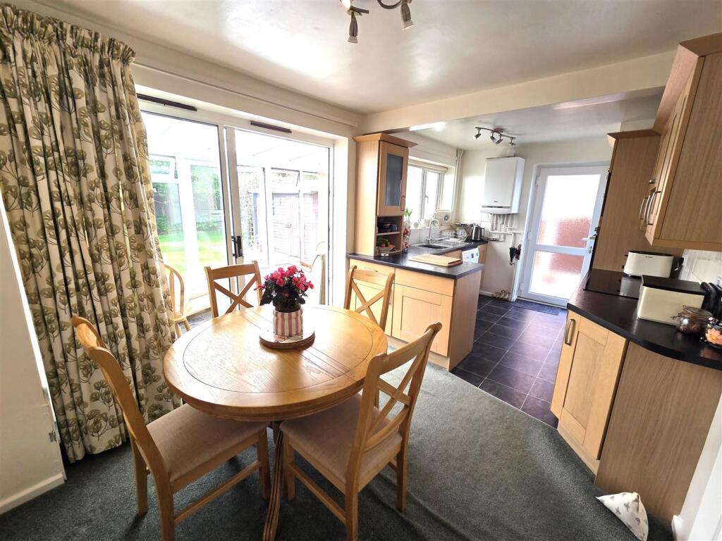 House in Bassetlaw, Tuxford - View 4