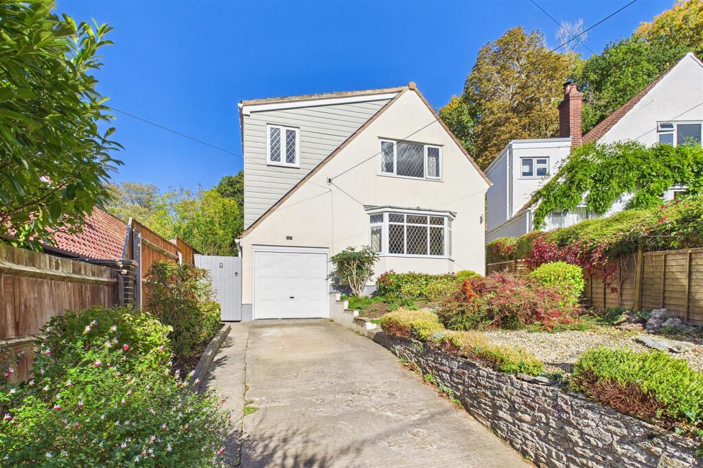 Main image of property: Elevated position with the Swiss Valley