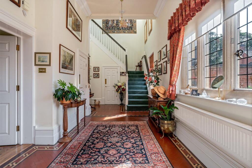 Queniborough Hall Drive, Queniborough, Leicester - More