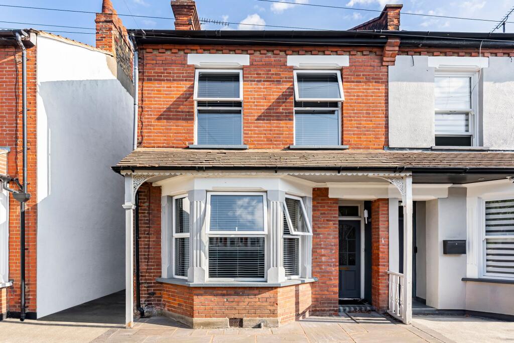 Main image of property: South Avenue, Southend-On-Sea, SS2