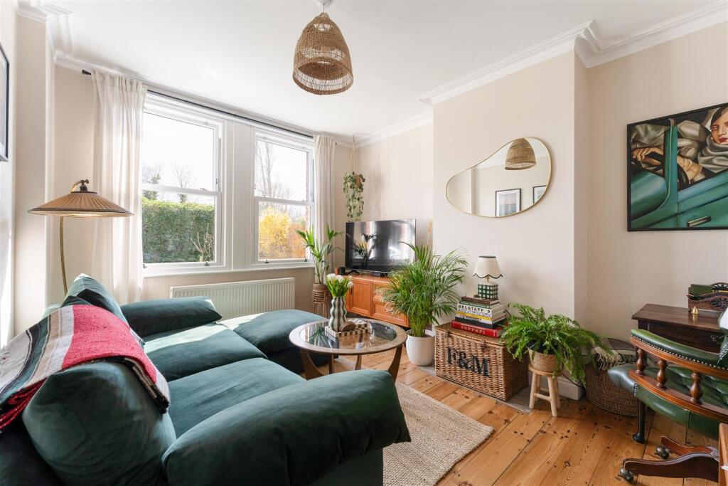 Apartment in London - View 2